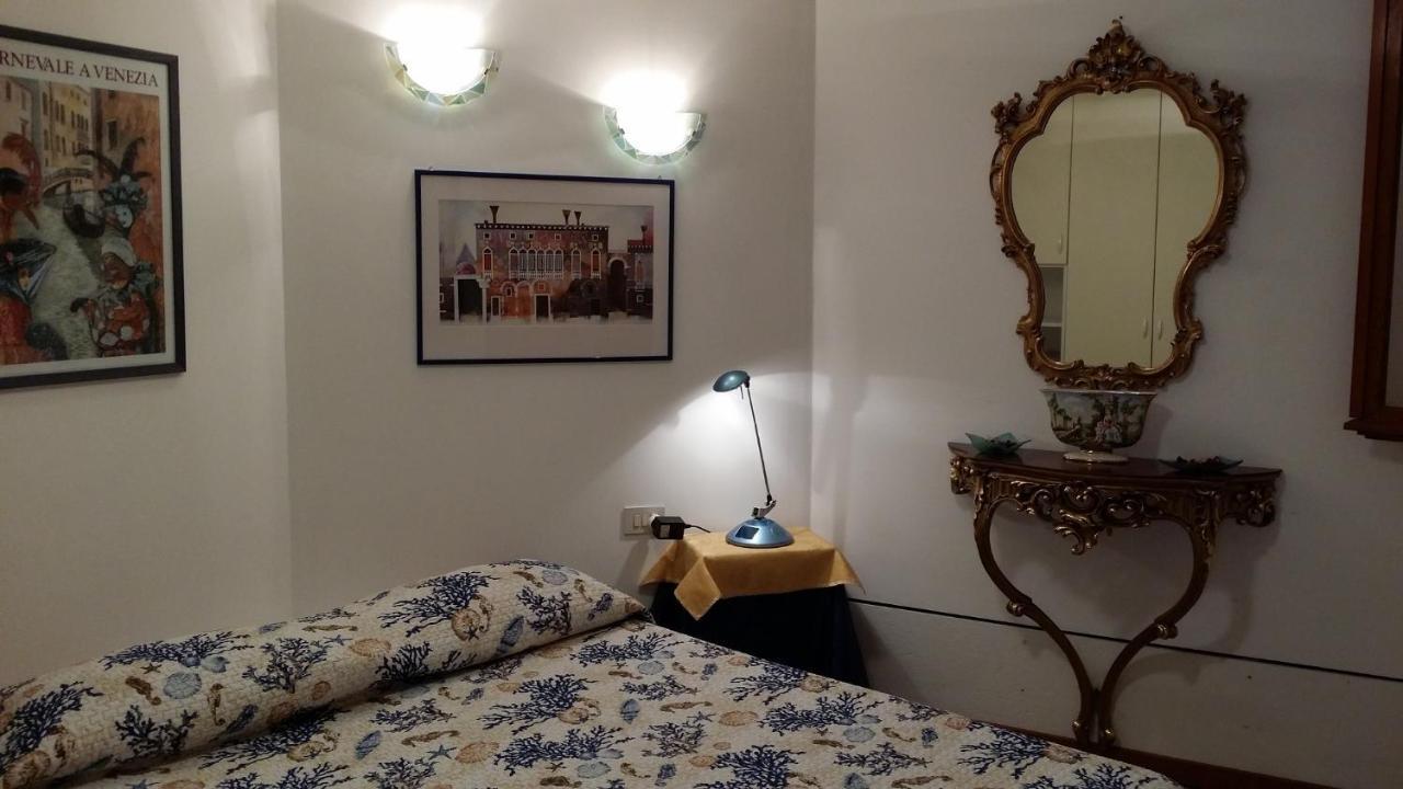 In The Heart Of Venice Free Internet Exterior foto